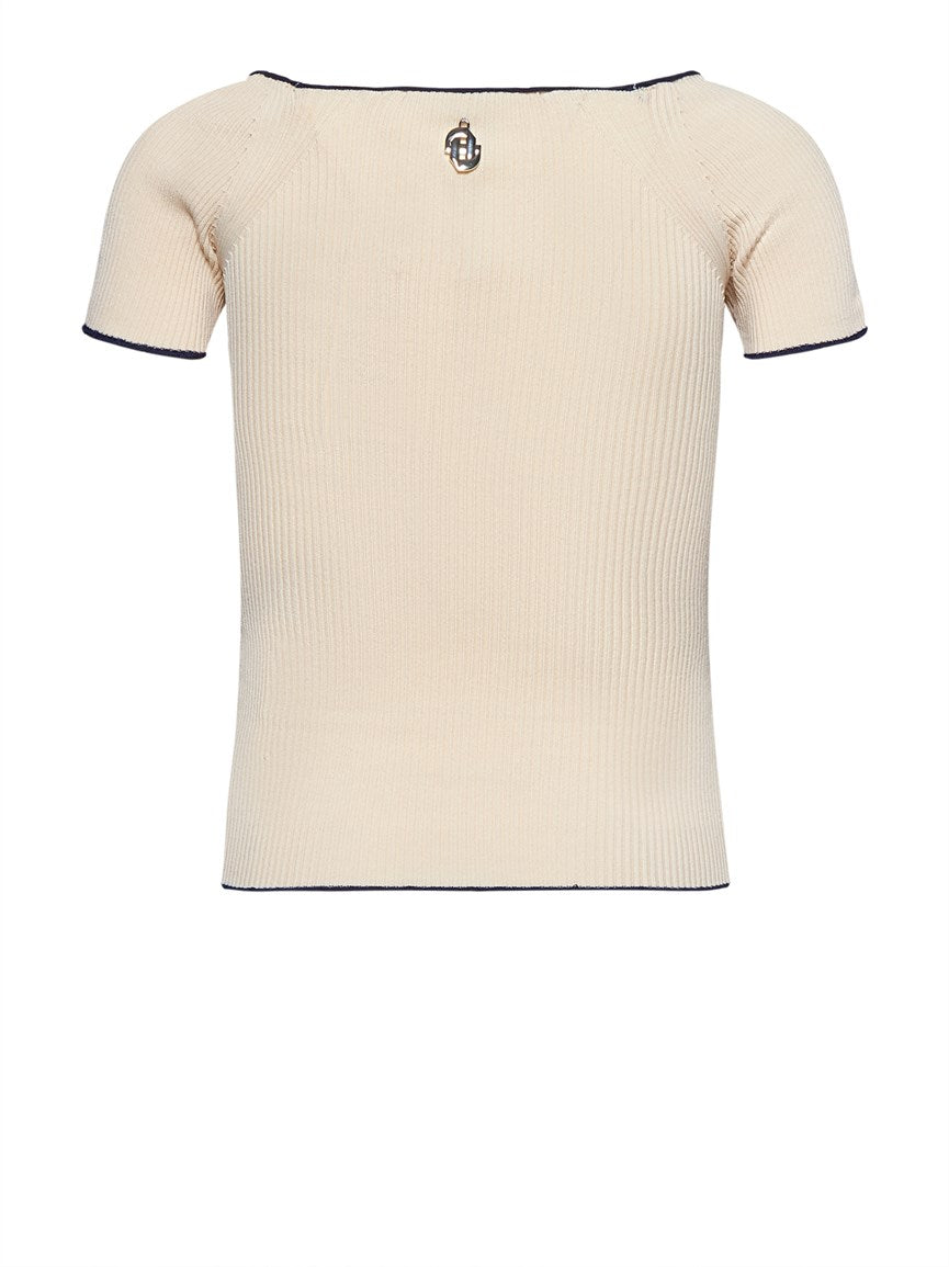 Top beige cuello barco