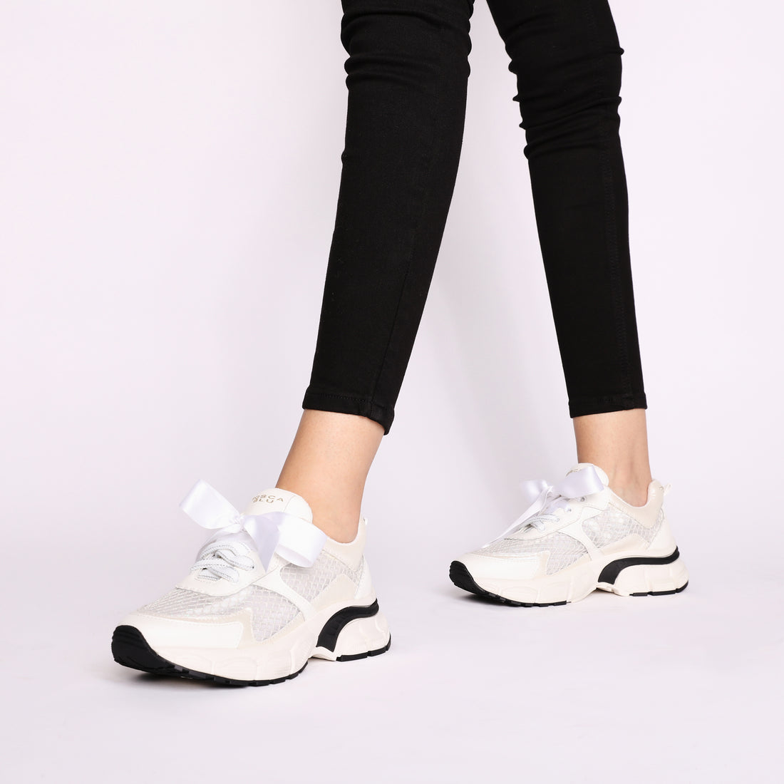 Bambas caladas blancas
