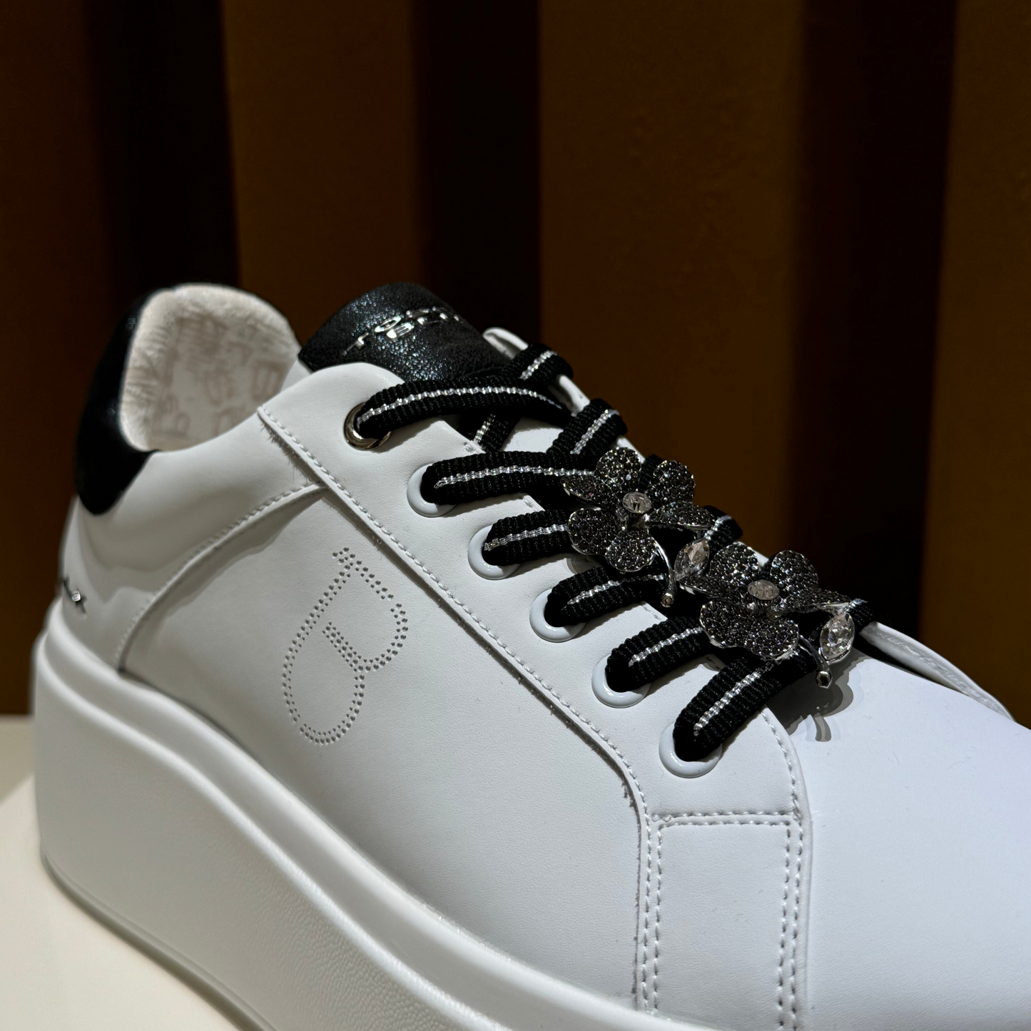 Zapatilla Black Flower