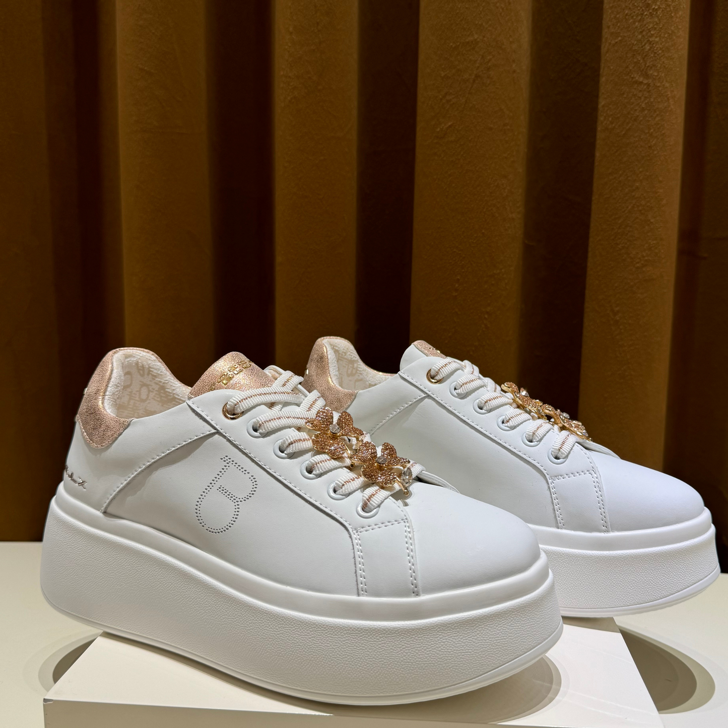 Zapatilla Brown Flower