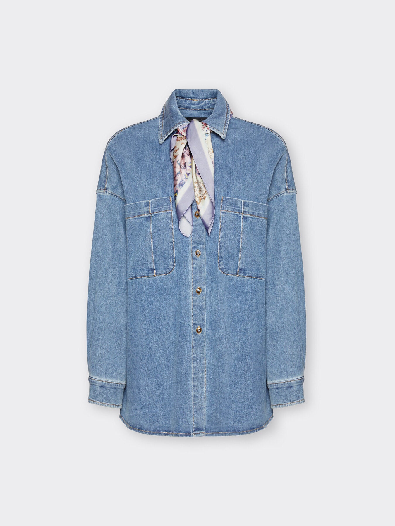Camisa denim manga larga.