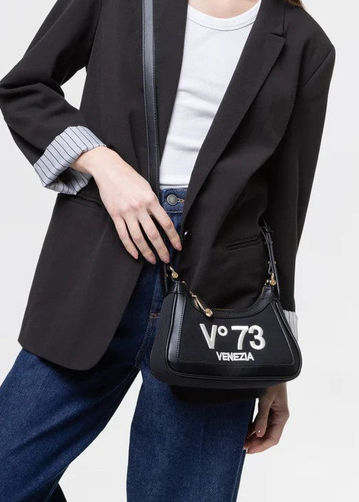 Bolso bandolera negro.