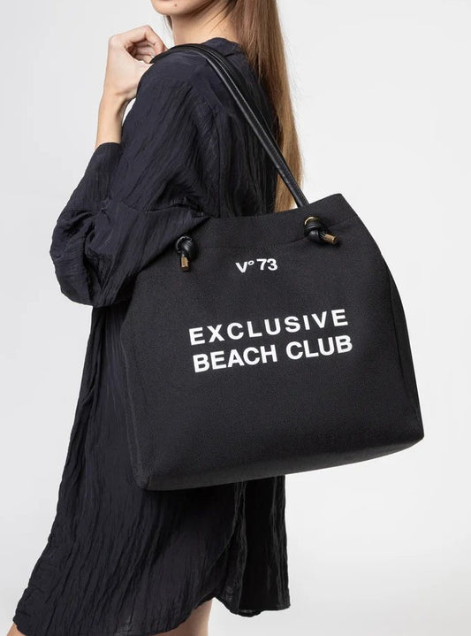 Bolso tote grande negro.