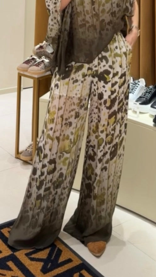 Pantalón largo ancho