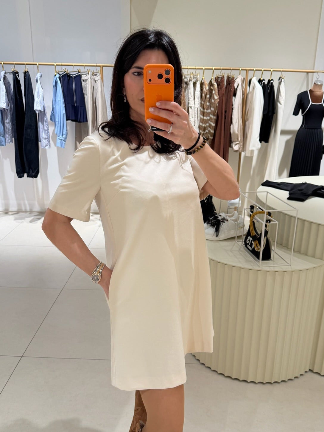 Vestido manga corta beige