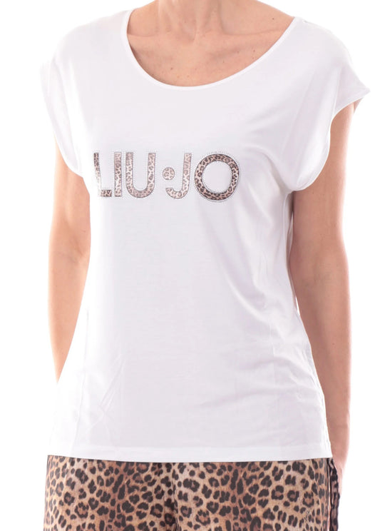 Camiseta blanca.